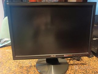 monitor Asus 19 pollici