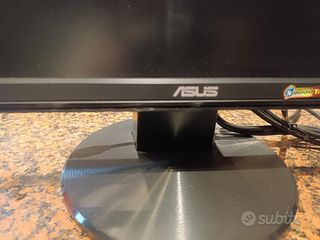 monitor Asus 19 pollici