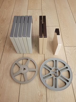 SUPER 8, 8 FUNDAS Y BOBINAS + 2 BOBINAS