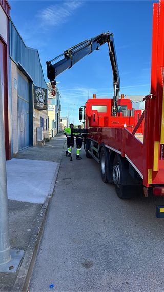 Alquiler PlataformaElevadora Haulotte compact 12DX