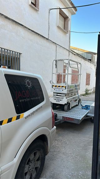 Alquiler PlataformaElevadora Haulotte compact 12DX