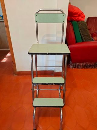 Silla escalera antigua