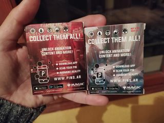 2 Pins con caja Magic the gathering pinfinity