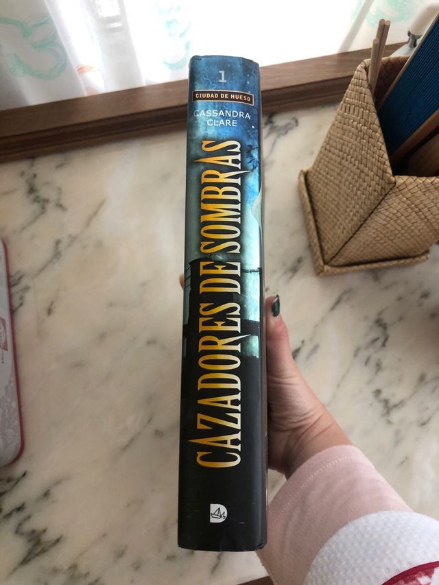 Cazadores de sombras 1, ciudad de hueso