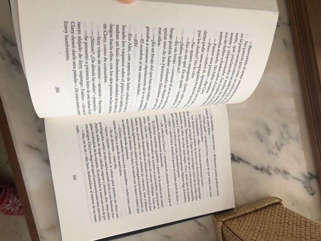 Cazadores de sombras 1, ciudad de hueso