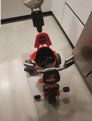 Triciclo evolutivo marca Body Injusa 