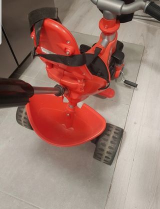 Triciclo evolutivo marca Body Injusa 