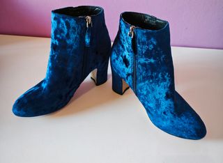 Botín azul terciopelo BLANCO talla 39.