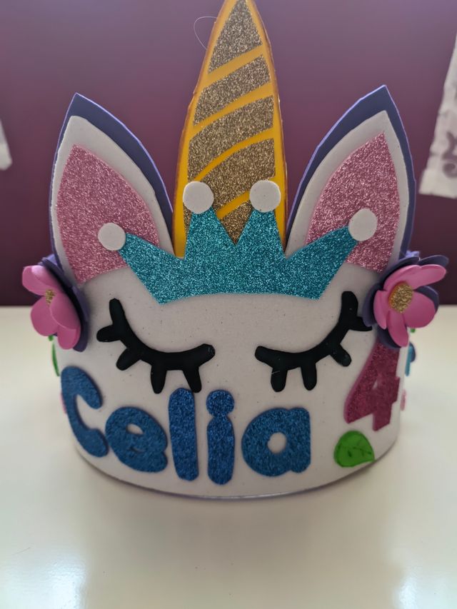 Corona unicornio de segunda mano por 11 EUR en Almería en WALLAPOP