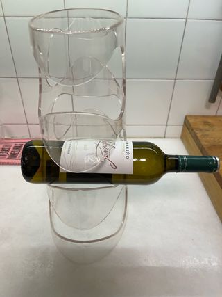 estanteria para vino, diseño de metacrilato