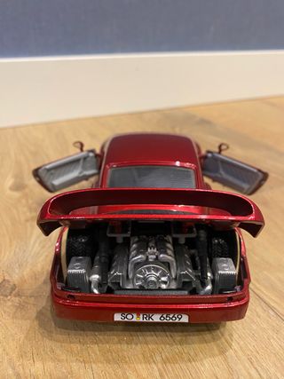 se vende maqueta de coche porsche