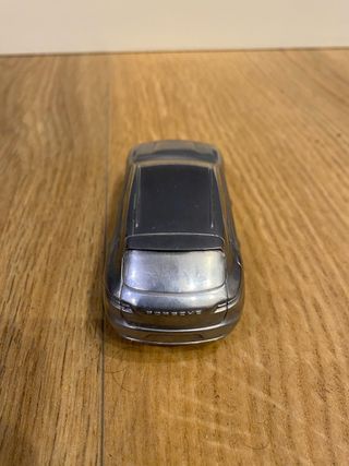 se vende maqueta de coche de porsche macan turbo