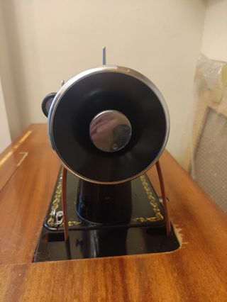 Maquina coser Alfa antigua