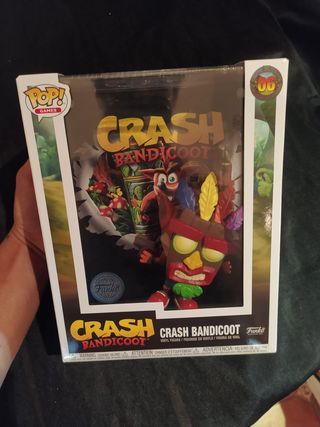 Funko pop mascara crash bandicoot aku aku