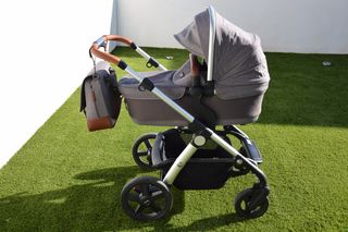 Coche de bebé Silver Cross Wave: completo