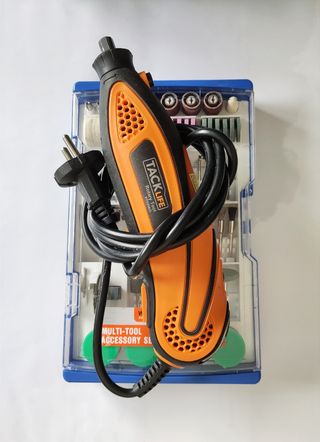 Dremel o Mini amoladora con accesorios