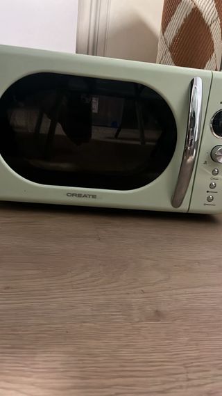 Microondas vintage nuevo sin estremar