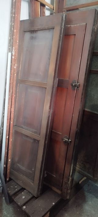 Puerta madera mobila (pino americano)