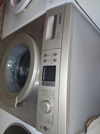 Lavadora acero reacondicionada.