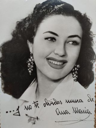 Fotografía antigua de la actriz Queta Claver