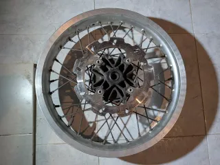 Accesorios motos,ruedas