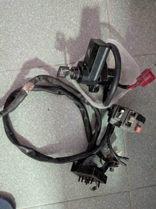 Accesorios motos,ruedas,son de RD 04 , también