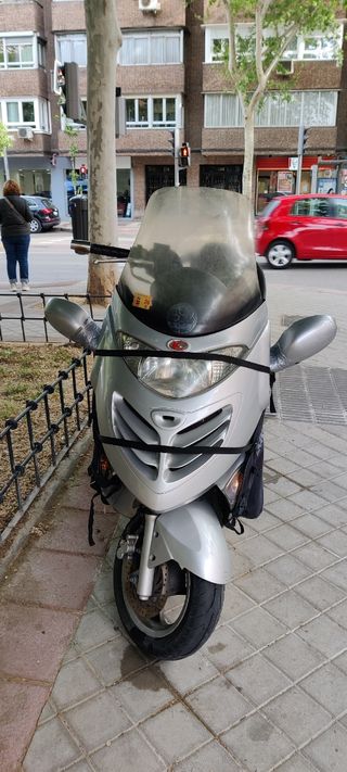 Moto Kymco grand dink 125