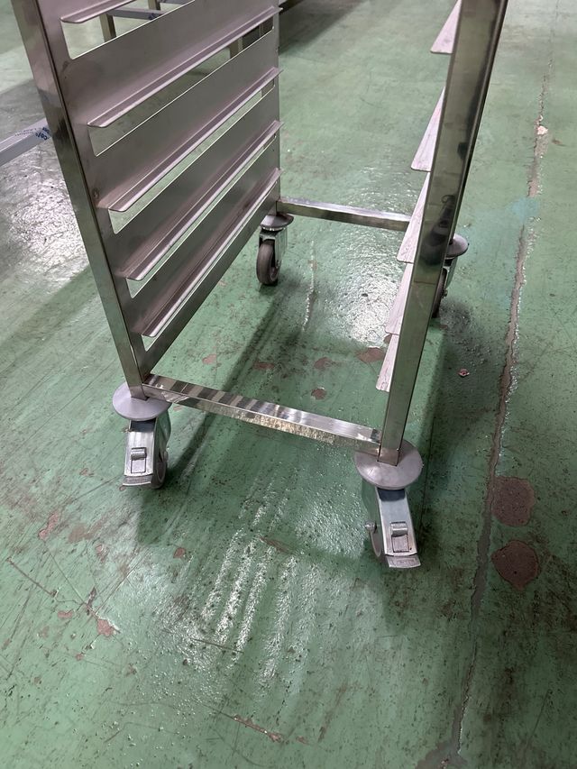 CARRO  PARA BANDEJAS GN 1/1 ACERO INOX