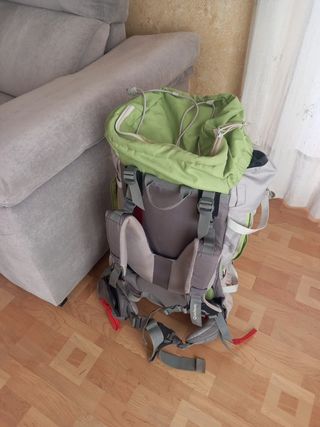 Mochila 60 l verde gris