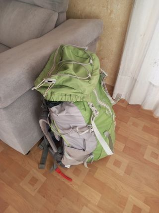 Mochila 60 l verde gris