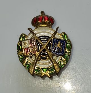 INSIGNIA SOLAPA REAL FEDERACIÓN DE TIRO NACIONAL