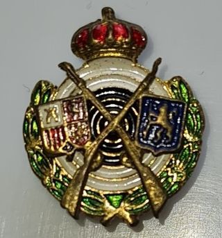 INSIGNIA SOLAPA REAL FEDERACIÓN DE TIRO NACIONAL