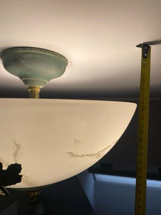 Lampara semiplaflon.