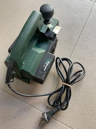 Cepillo eléctrico Metabo carpinteria
