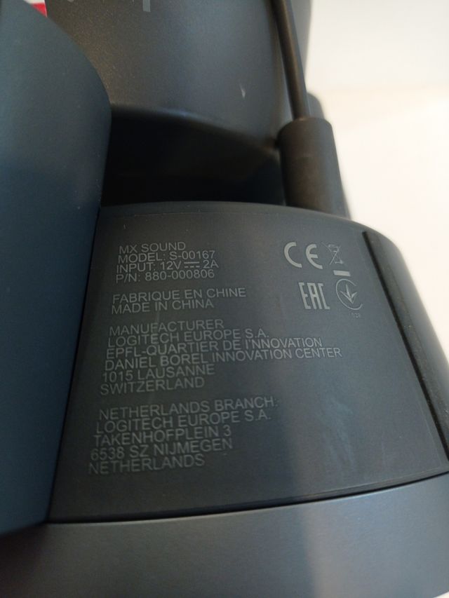 Juego sltavoces bluetooth Logitech