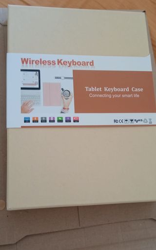 Funda con teclado inalámbrico para iPad 