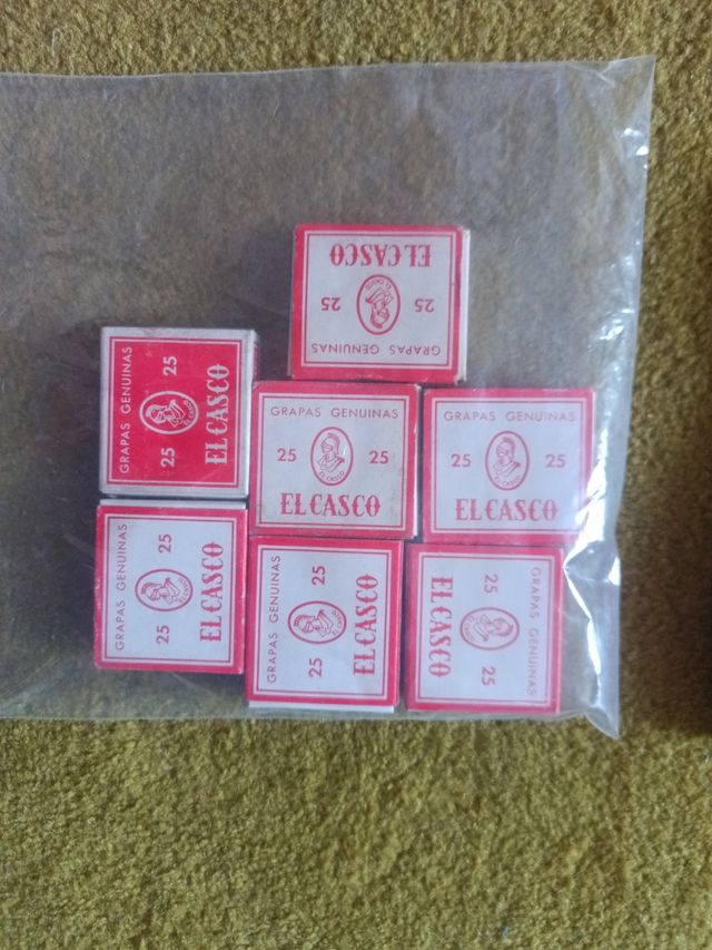 Grapadora antigua M-75 El Casco