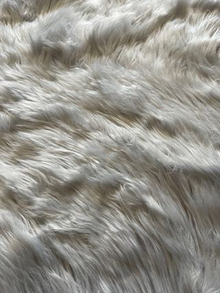 Tappeto grigio perla ecopelliccia 