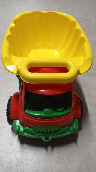 Camiones de tamaño grande 40cm x 40cm aprox.