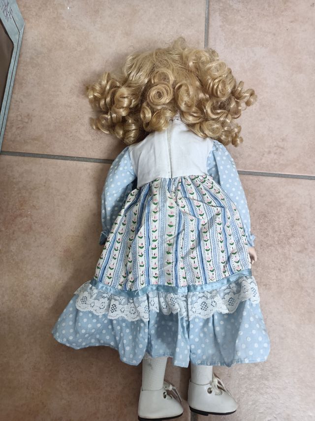 Bambola in porcellana da collezione - Rachel