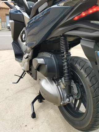HONDA FORZA 300