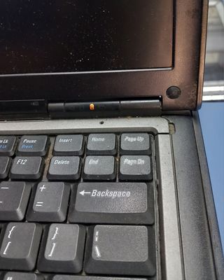 Portátil DELL Latitude D620 (PP18L) - ROTO