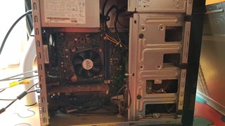 PC Fisso Lenovo + Monitor Philips 23.5 pollici