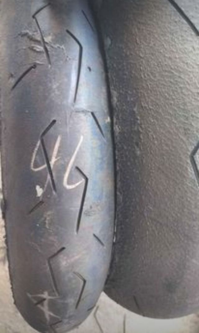 JUEGOS DE SLICK MOTO3 y 5 Pirelli Diablo Superbike