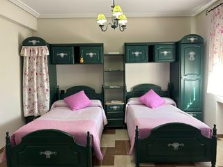 Conjunto de muebles de dormitorio de madera maciza