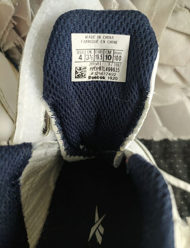 Vendo scarpe da ginnastica per ragazzi