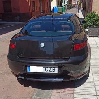 Alfa Romeo GT 2004