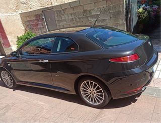 Alfa Romeo GT 2004