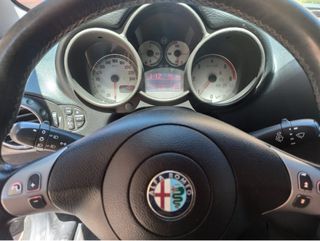 Alfa Romeo GT 2004