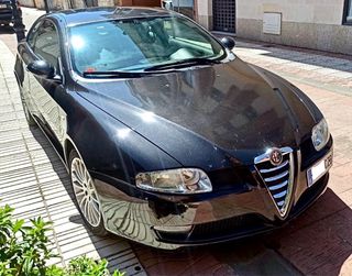Alfa Romeo GT 2004